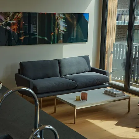 דירה Modern With Access To A Roof Terrace